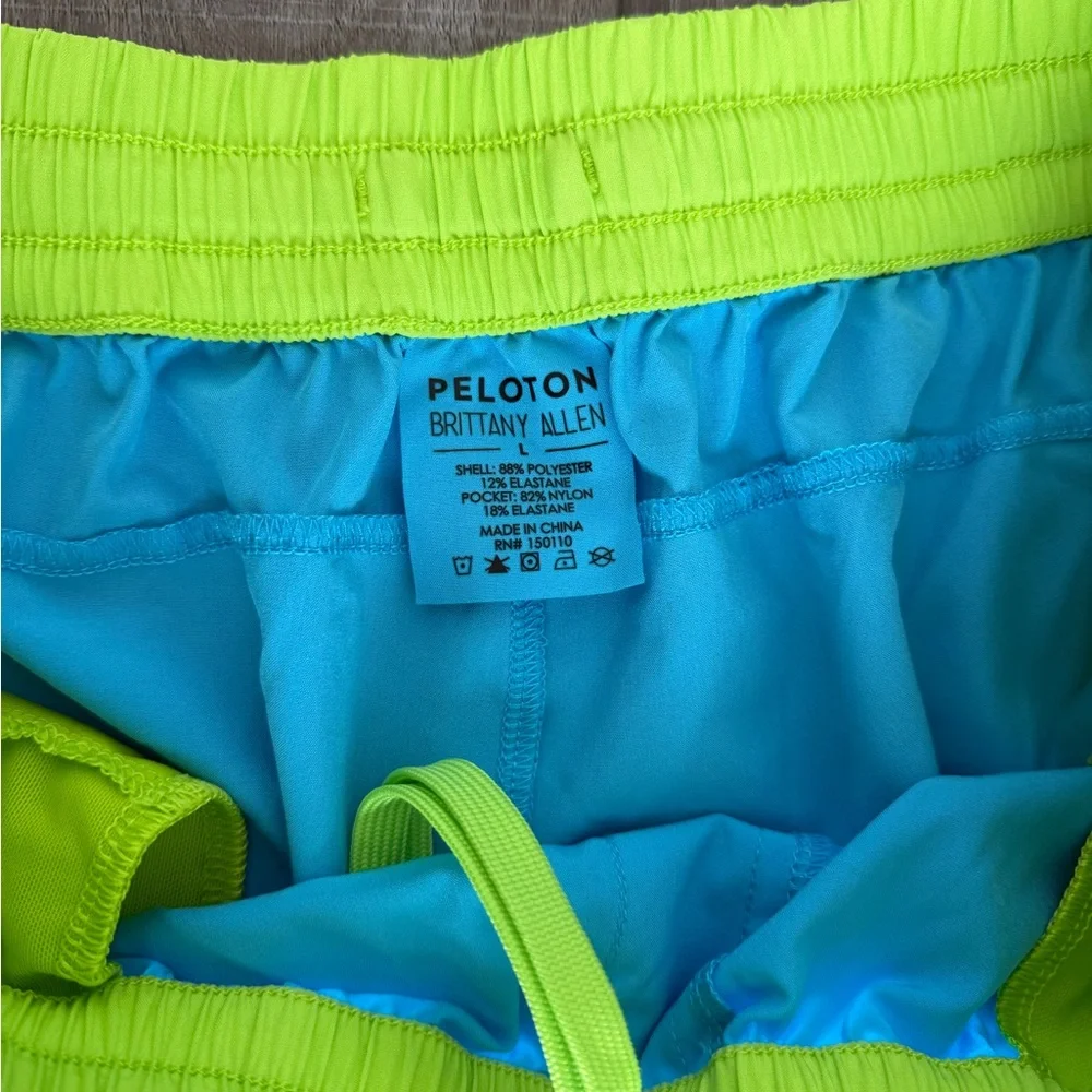 Brittany Allen x Peloton Solid Color Block Running Short Size Large